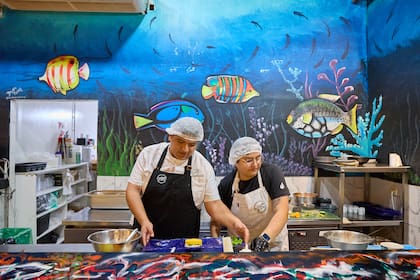 Cocineros en La Catedral del Pisco
