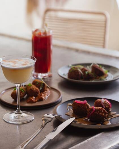 Cócteles, vino y buenos platos de autor, la propuesta de Sucre.