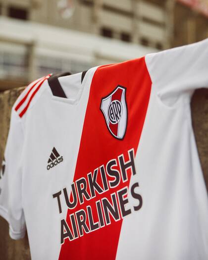 Codere se sumará a la camiseta de River Plate como sponsor en la manga, primero, y como titular desde la temporada próxima