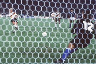 ¿Culpable o inocente? Sensini no volvió a ver la final por el maldito penal