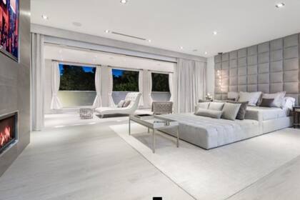 Cohen organizó una reunión con 15 personas, incluyendo a la familia de Soto, en la que ofreció comida latina y destacó el compromiso del equipo con el bienestar del jugador