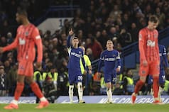 Chelsea goleó a Everton de la mano de su figura y se ilusiona con terminar la temporada con una sonrisa