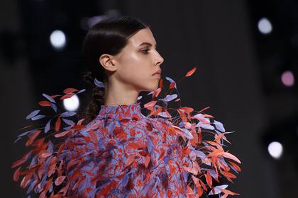 Las plumas fueron el leitmotiv de Givenchy