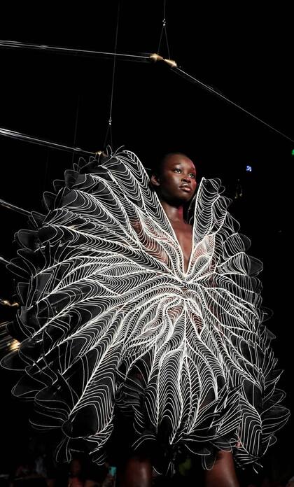 Colección Iris Van Herpen en Paris Haute Couture