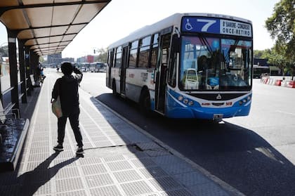 Los subsidios a los colectivos quedaron en en medio de una discusión presupuestaria por las ventajas bonaerenses