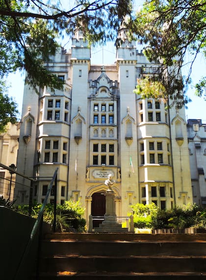 Colegio Santa Brígida, entrada, irlandeses, Gaona 2068