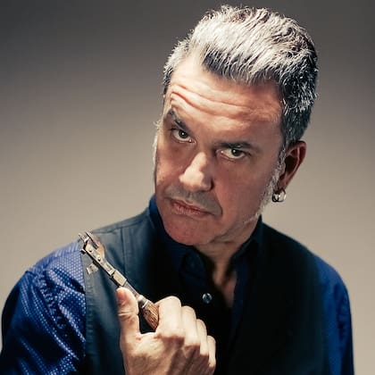 Coleman se unió al productor Juan Blas Caballero para su nuevo disco solista