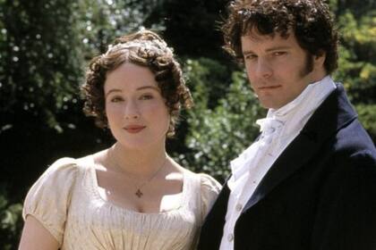  Colin Firth y Jennifer Ehle protagonizaron la serie Orgullo y prejuicio, lanzada en 1995. Se trató de la primera adaptación audiovisual de la historia creada por Jane Austen (Captura video)