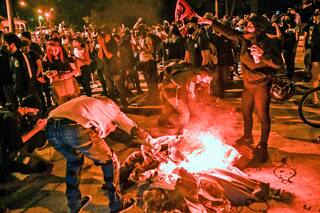 América Latina. Agobiada por el virus, enfrenta otra ola de convulsión política