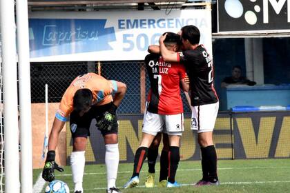 Colón avanzó a los octavos de final de la Copa Argentina