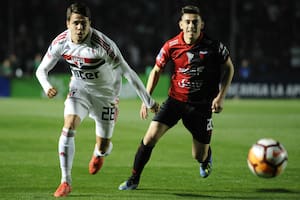 Colón festejó en los penales frente a San Pablo y sigue en la Copa Sudamericana