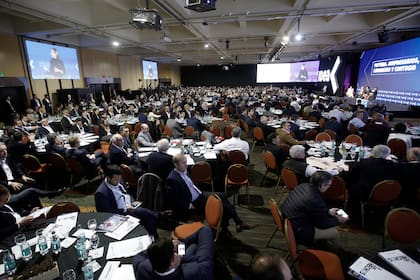 Vista de la sala en la primera jornada del Coloquio Idea en mar del Plata