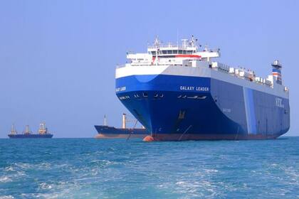 Combatientes hutíes capturaron el Galaxy Leader Cargo en la costa del mar Rojo a fines de noviembre