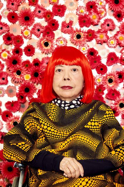 “Combato el dolor, la ansiedad y el temor a diario –confiesa Kusama-, y el único método que he descubierto y que me alivia la enfermedad es continuar creando”