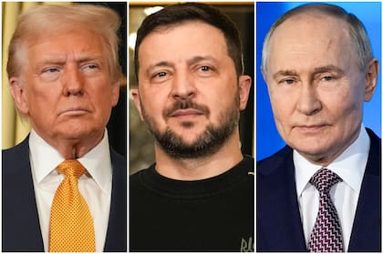 Combinación de fotos que muestra, de izquierda a derecha: el presidente estadounidense Donald Trump y el presidente ucraniano Volodymyr Zelenskyy en el Palacio de los Elíseos en París el 7 de diciembre del 2024, y el presidente ruso Vladimir Putin en Moscú el 21 de febrero del 2025