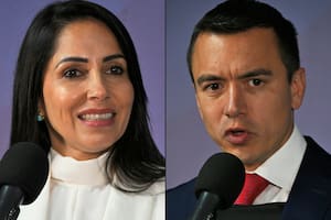 La opinión de los analistas sobre quién parte con ventaja para ganar la presidencia de Ecuador