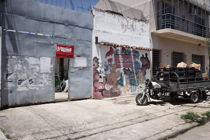 Comedor de La Dignidad en el barrio de Parque Chacabuco.