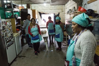 Arranca el trabajo en la cocina del polo productivo Rafael Castillo, de Barrios de Pie