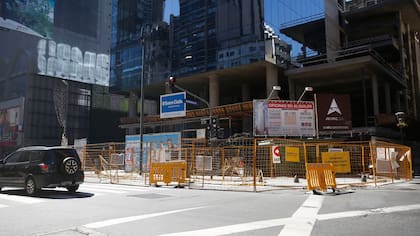 Comenzaron las obras de ensanchamiento de veredas en la avenida Corrientes