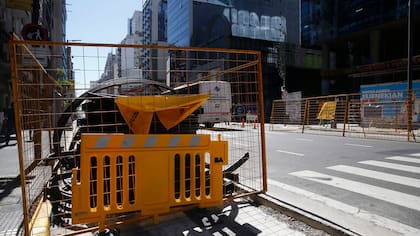 Comenzaron las obras de ensanchamiento de veredas en la avenida Corrientes