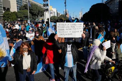 El banderazo del 9 de julio en la zona del Obelisco