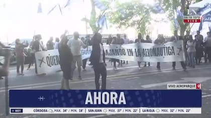 Comenzó el paro de controladores aéreos y técnicos