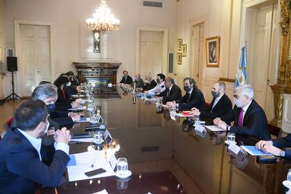 Comenzó la reunión de Gabinete en Casa Rosada encabezada por el jefe de Gabinete, Juan Manzur