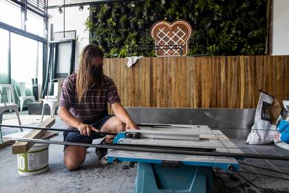 El local Tostado, en preparativos para abrir