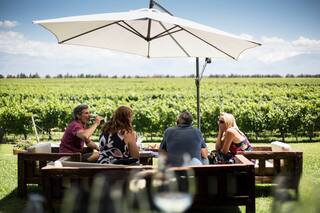 Bodegas gourmet: 6 propuestas para comer y beber muy bien en Mendoza