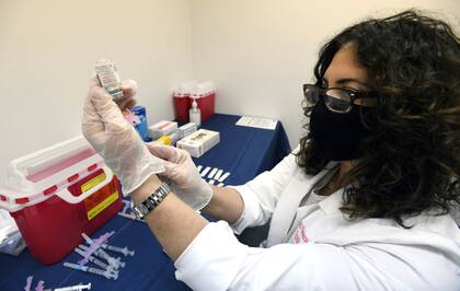Aplicación de la vacuna en una farmacia de Kingston, Pensilvania