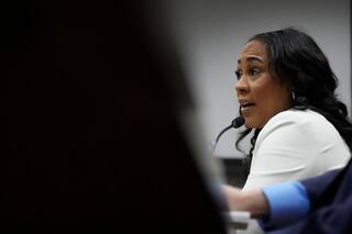 Comité del Senado de Georgia cuestiona a fiscal de distrito sobre el caso de Trump