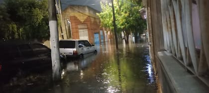 Como consecuencia de la tormenta, se registraron calles inundadas