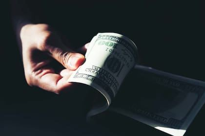 ¿Cómo cotiza el dólar en México este martes?