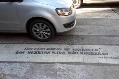 Cómo cruzar la calle y leer a Juan Villoro