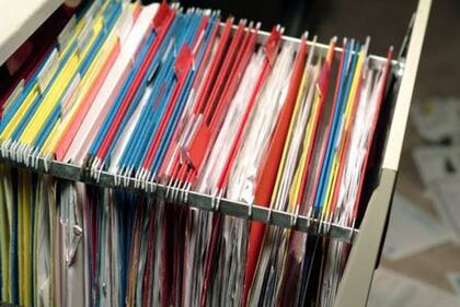 Como el cajón de un archivador, un cerebro humano tiene un límite en cuanto a la cantidad que puede almacenar.