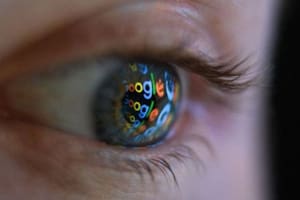 Google confirma que usará tu actividad online para educar a su inteligencia artificial