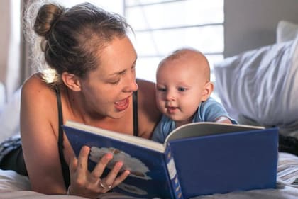 Cómo el lenguaje influye en la forma en la que percibimos el tiempo y el espacio