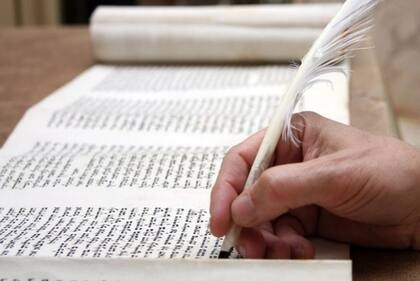 Cómo el lenguaje influye en la forma en la que percibimos el tiempo y el espacio