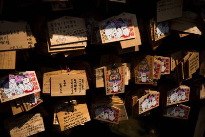 Cómo es el templo de Gotokuji, en Tokio, dedicado a los gatos de la suerte, maneki-neko