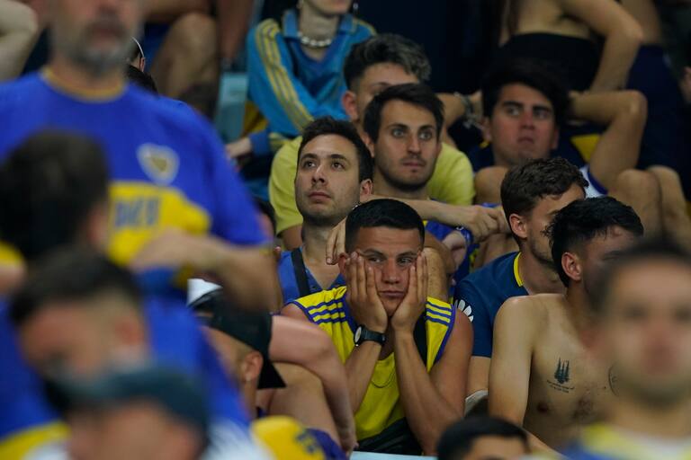De la fiesta a la desazón: los hinchas de Boca ganaron en las tribunas, pero no se quedaron a saludar al subcampeón