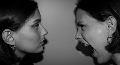 Cómo hablar con una persona que no te puede escuchar porque solo piensa en sí mismo