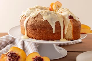 Truco infalible: cómo hacer un budín saludable con una lata de duraznos