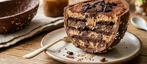 El huevo de Pascua relleno de chocotorta que vas a amar y es ideal para compartir en familia