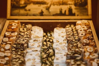 Sin horno y con tres ingredientes: cómo hacer el típico turrón de Navidad