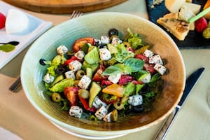 Sin TACC ni hortalizas: cómo hacer la ensalada Waldorf para recibir la Navidad