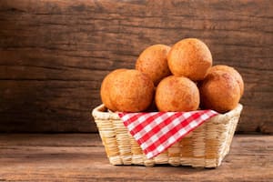 Cómo hacer los buñuelos de queso brasileños en simples pasos