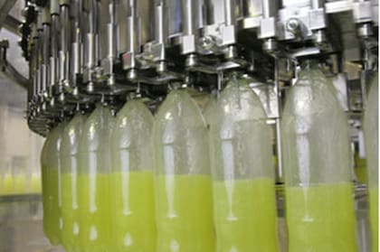 Producen también los envases; la empresa hace todo el proceso.