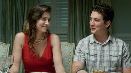 Como la hermana de Miles Teller en The Spectacular Now