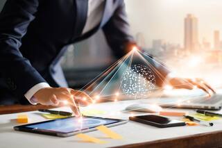 La nueva economía: transformarse para sobrevivir en los negocios