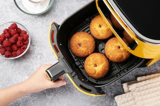 Diego Fernández, ingeniero químico: “Bicarbonato y agua caliente, las claves para limpiar la Airfryer”